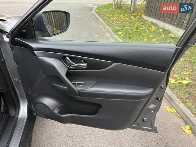 Серый Ниссан Rogue, объемом двигателя 2.49 л и пробегом 146 тыс. км за 14200 $, фото 32 на Automoto.ua