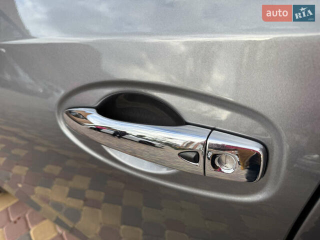 Сірий Ніссан Rogue, об'ємом двигуна 2.49 л та пробігом 61 тис. км за 17000 $, фото 17 на Automoto.ua