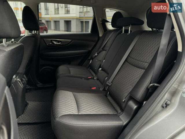 Сірий Ніссан Rogue, об'ємом двигуна 2.5 л та пробігом 115 тис. км за 16900 $, фото 37 на Automoto.ua