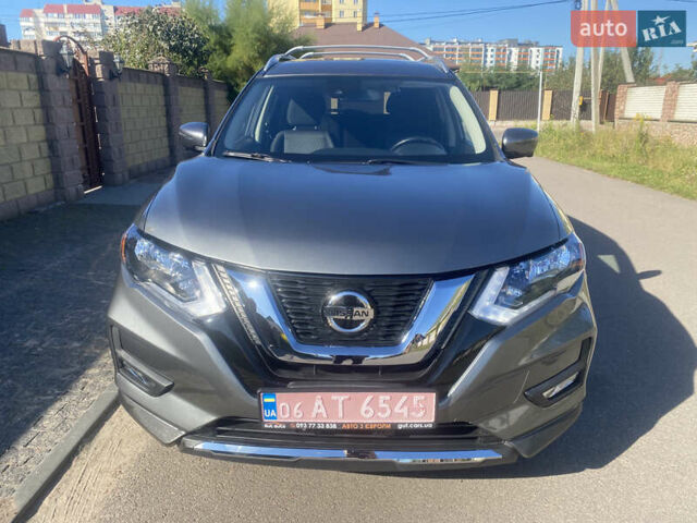 Сірий Ніссан Rogue, об'ємом двигуна 2.49 л та пробігом 216 тис. км за 16300 $, фото 1 на Automoto.ua
