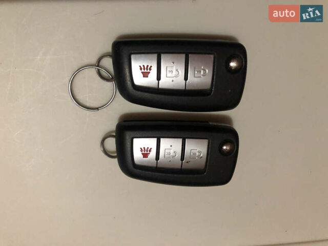 Серый Ниссан Rogue, объемом двигателя 2.49 л и пробегом 77 тыс. км за 15999 $, фото 28 на Automoto.ua