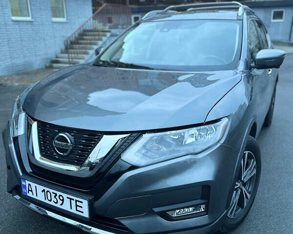 Серый Ниссан Rogue, объемом двигателя 2.49 л и пробегом 74 тыс. км за 16999 $, фото 3 на Automoto.ua