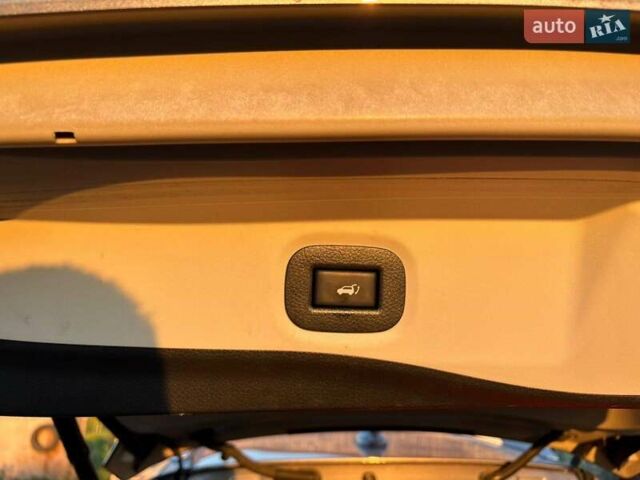 Серый Ниссан Rogue, объемом двигателя 2.49 л и пробегом 93 тыс. км за 19700 $, фото 18 на Automoto.ua