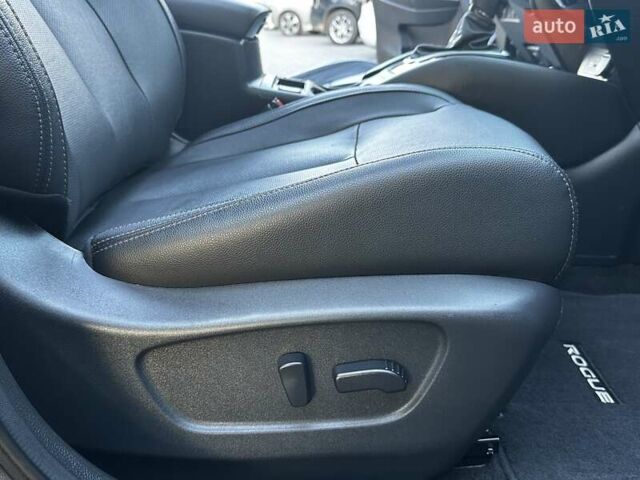 Сірий Ніссан Rogue, об'ємом двигуна 2.49 л та пробігом 174 тис. км за 14950 $, фото 82 на Automoto.ua