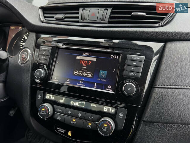 Серый Ниссан Rogue, объемом двигателя 2.5 л и пробегом 165 тыс. км за 16300 $, фото 11 на Automoto.ua