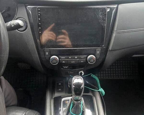 Серый Ниссан Rogue, объемом двигателя 2.49 л и пробегом 134 тыс. км за 15600 $, фото 22 на Automoto.ua