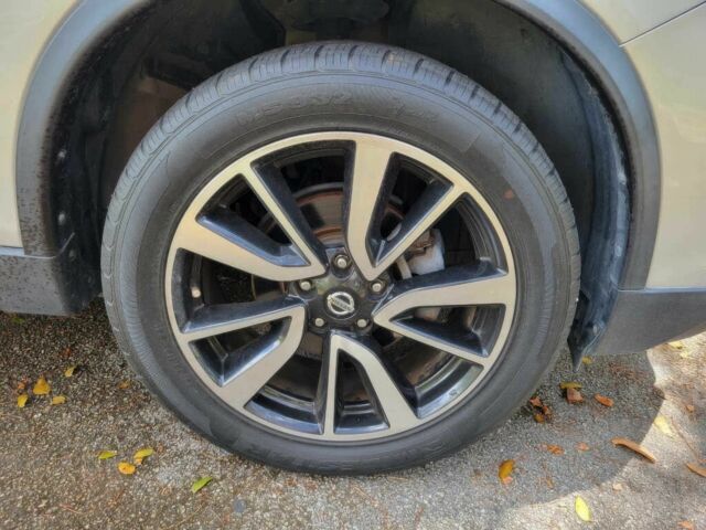 Серый Ниссан Rogue, объемом двигателя 2.5 л и пробегом 41 тыс. км за 12000 $, фото 12 на Automoto.ua