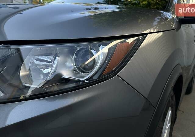 Сірий Ніссан Rogue, об'ємом двигуна 2 л та пробігом 39 тис. км за 16000 $, фото 6 на Automoto.ua