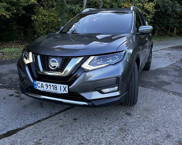 Серый Ниссан Rogue, объемом двигателя 2.49 л и пробегом 110 тыс. км за 17900 $, фото 3 на Automoto.ua