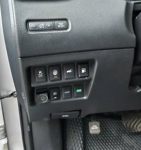 Серый Ниссан Rogue, объемом двигателя 2.49 л и пробегом 116 тыс. км за 15700 $, фото 14 на Automoto.ua