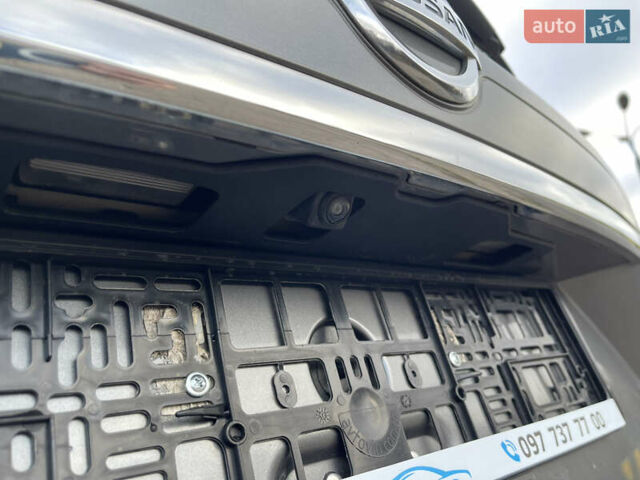 Сірий Ніссан Rogue, об'ємом двигуна 2.5 л та пробігом 140 тис. км за 11700 $, фото 9 на Automoto.ua