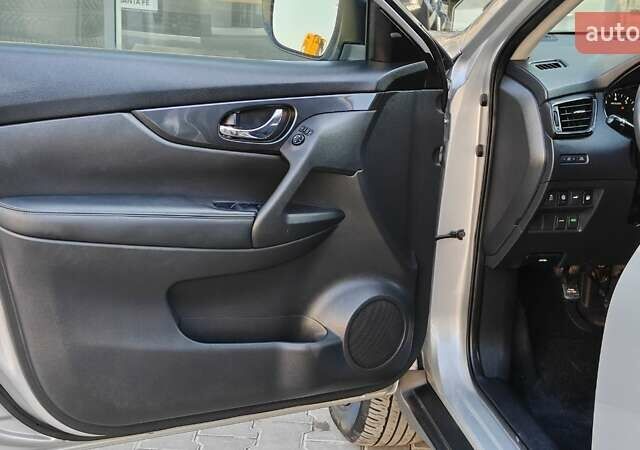 Сірий Ніссан Rogue, об'ємом двигуна 2.49 л та пробігом 152 тис. км за 14550 $, фото 15 на Automoto.ua