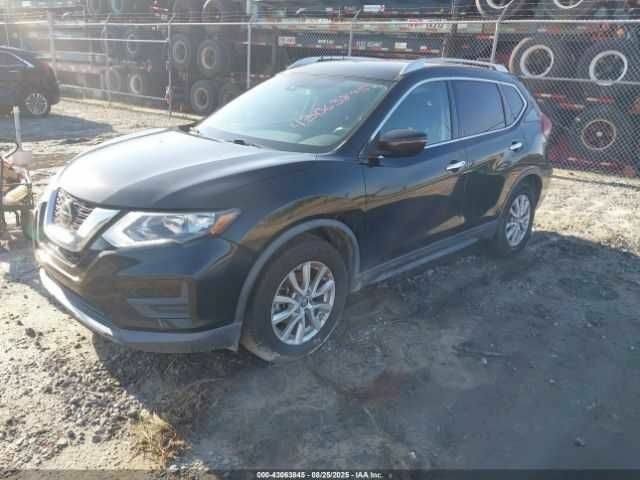 Серый Ниссан Rogue, объемом двигателя 0 л и пробегом 86 тыс. км за 2800 $, фото 1 на Automoto.ua