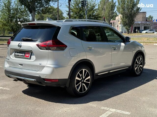 Сірий Ніссан Rogue, об'ємом двигуна 2.5 л та пробігом 78 тис. км за 18690 $, фото 4 на Automoto.ua