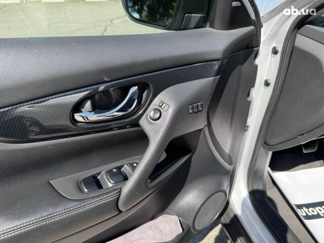 Сірий Ніссан Rogue, об'ємом двигуна 2.5 л та пробігом 78 тис. км за 18690 $, фото 23 на Automoto.ua