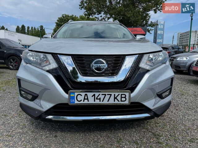 Сірий Ніссан Rogue, об'ємом двигуна 2.49 л та пробігом 115 тис. км за 16500 $, фото 4 на Automoto.ua