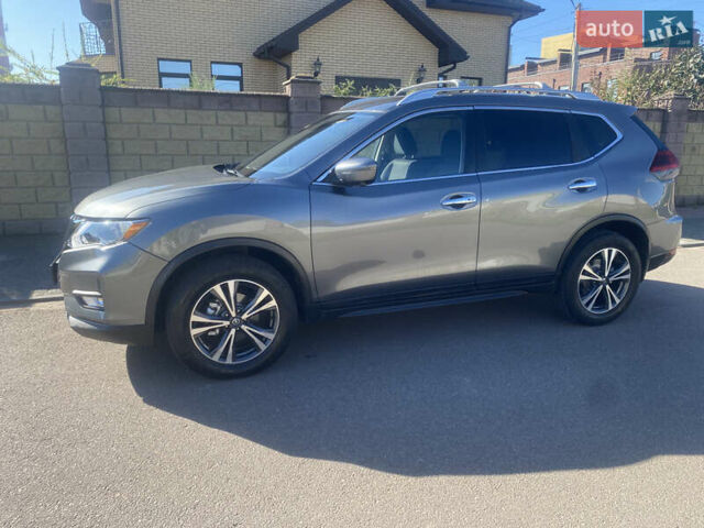 Сірий Ніссан Rogue, об'ємом двигуна 2.49 л та пробігом 216 тис. км за 16300 $, фото 3 на Automoto.ua
