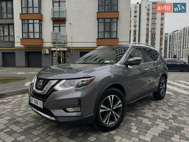 Сірий Ніссан Rogue, об'ємом двигуна 2.5 л та пробігом 115 тис. км за 16900 $, фото 1 на Automoto.ua