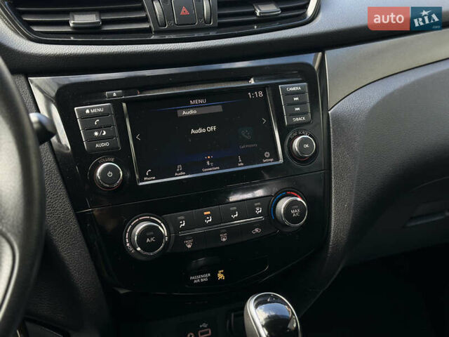 Ниссан Rogue 2019 в Львове на Automoto.ua Серый Ниссан Rogue, объемом двигателя 2 л и пробегом 75 тыс. км за 15200 $, фото 48 на Automoto.ua