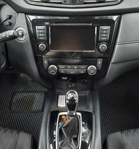 Серый Ниссан Rogue, объемом двигателя 2.49 л и пробегом 116 тыс. км за 15700 $, фото 19 на Automoto.ua