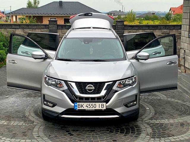 Сірий Ніссан Rogue, об'ємом двигуна 2.5 л та пробігом 110 тис. км за 19500 $, фото 10 на Automoto.ua