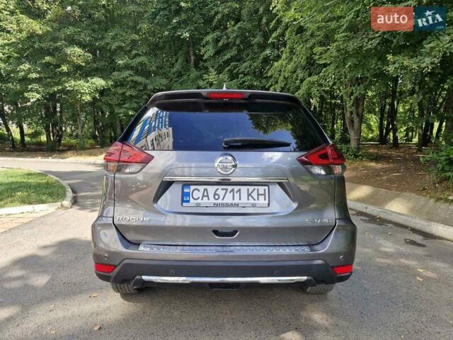 Сірий Ніссан Rogue, об'ємом двигуна 2.49 л та пробігом 68 тис. км за 16600 $, фото 5 на Automoto.ua