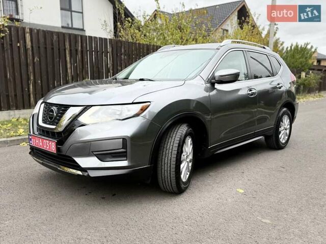 Серый Ниссан Rogue, объемом двигателя 2.49 л и пробегом 146 тыс. км за 14200 $, фото 4 на Automoto.ua