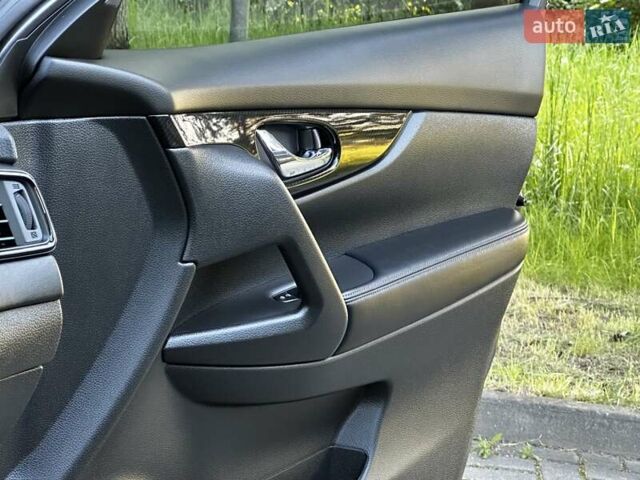 Сірий Ніссан Rogue, об'ємом двигуна 2.49 л та пробігом 174 тис. км за 14950 $, фото 93 на Automoto.ua
