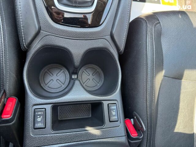 Сірий Ніссан Rogue, об'ємом двигуна 2.5 л та пробігом 78 тис. км за 18690 $, фото 33 на Automoto.ua