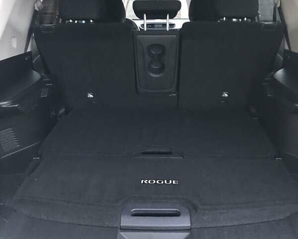 Серый Ниссан Rogue, объемом двигателя 2.5 л и пробегом 42 тыс. км за 16500 $, фото 10 на Automoto.ua