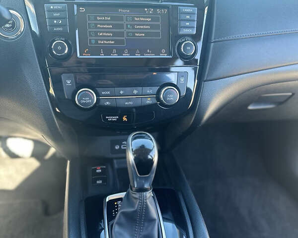 Серый Ниссан Rogue, объемом двигателя 2.49 л и пробегом 74 тыс. км за 16999 $, фото 8 на Automoto.ua