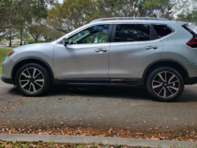 Серый Ниссан Rogue, объемом двигателя 2.5 л и пробегом 41 тыс. км за 12000 $, фото 2 на Automoto.ua