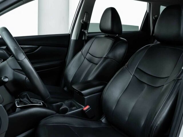 Серый Ниссан Rogue, объемом двигателя 2.5 л и пробегом 40 тыс. км за 4500 $, фото 8 на Automoto.ua