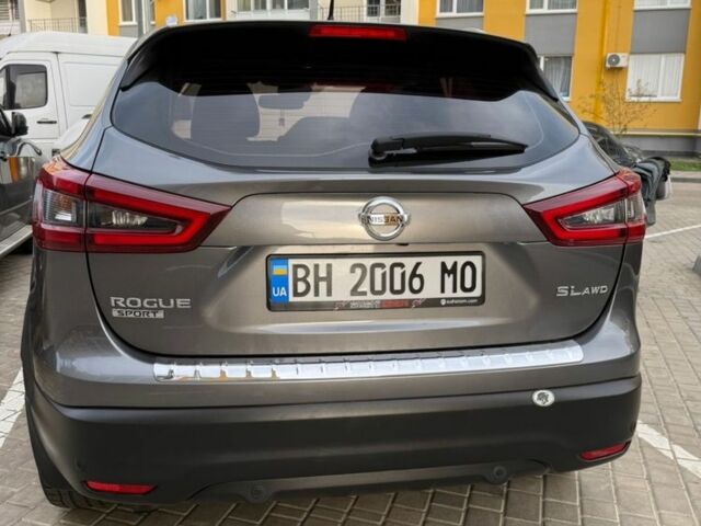 Серый Ниссан Rogue, объемом двигателя 2 л и пробегом 80 тыс. км за 17900 $, фото 7 на Automoto.ua