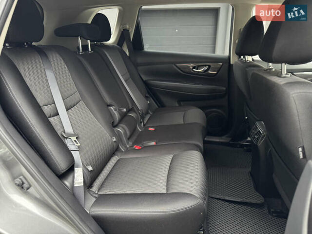 Сірий Ніссан Rogue, об'ємом двигуна 2.5 л та пробігом 115 тис. км за 16900 $, фото 21 на Automoto.ua