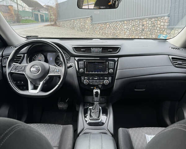 Серый Ниссан Rogue, объемом двигателя 2.49 л и пробегом 136 тыс. км за 17500 $, фото 11 на Automoto.ua