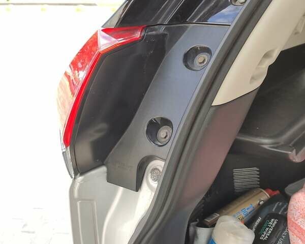 Серый Ниссан Rogue, объемом двигателя 2.49 л и пробегом 126 тыс. км за 18500 $, фото 10 на Automoto.ua