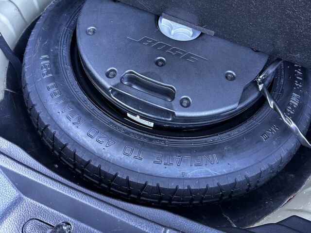 Сірий Ніссан Rogue, об'ємом двигуна 2.5 л та пробігом 112 тис. км за 17182 $, фото 9 на Automoto.ua