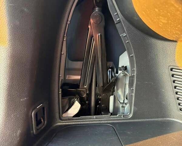 Серый Ниссан Rogue, объемом двигателя 2.49 л и пробегом 93 тыс. км за 19700 $, фото 22 на Automoto.ua