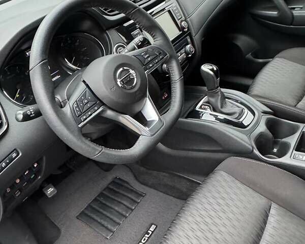 Серый Ниссан Rogue, объемом двигателя 2.49 л и пробегом 128 тыс. км за 14950 $, фото 15 на Automoto.ua