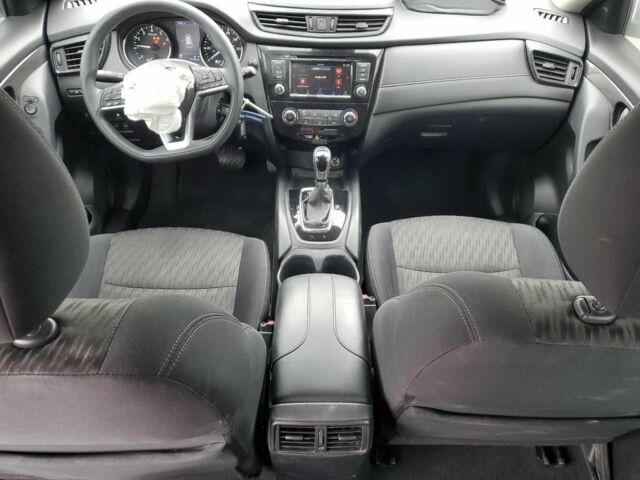 Серый Ниссан Rogue, объемом двигателя 2.4 л и пробегом 130 тыс. км за 8900 $, фото 6 на Automoto.ua