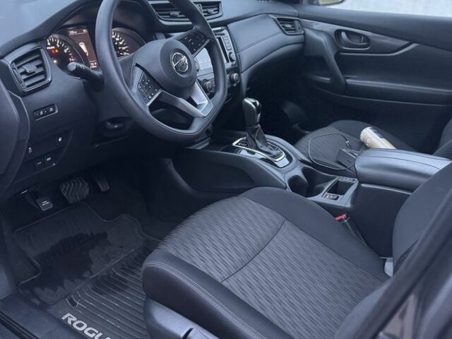 Серый Ниссан Rogue, объемом двигателя 2.5 л и пробегом 122 тыс. км за 14250 $, фото 21 на Automoto.ua