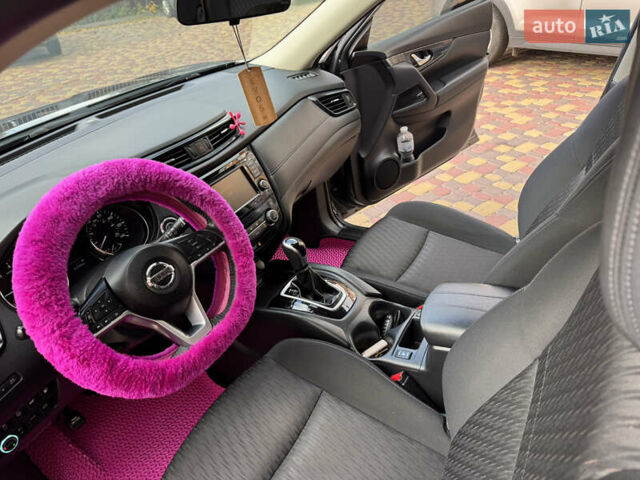 Сірий Ніссан Rogue, об'ємом двигуна 2.49 л та пробігом 61 тис. км за 17000 $, фото 32 на Automoto.ua