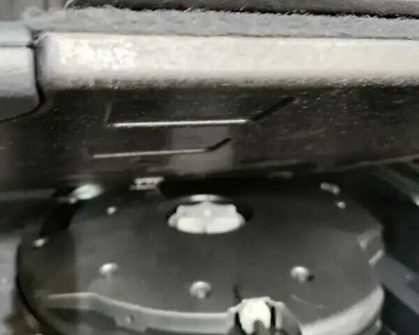 Серый Ниссан Rogue, объемом двигателя 2.49 л и пробегом 162 тыс. км за 14000 $, фото 12 на Automoto.ua