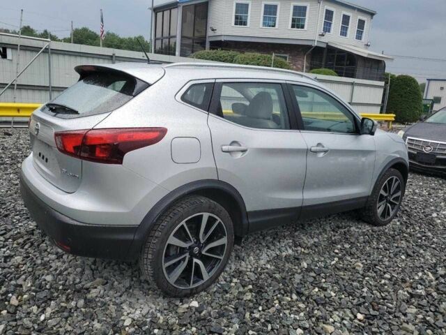 Серый Ниссан Rogue, объемом двигателя 2 л и пробегом 67 тыс. км за 3300 $, фото 5 на Automoto.ua
