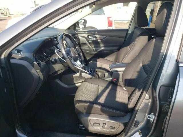 Серый Ниссан Rogue, объемом двигателя 2.5 л и пробегом 61 тыс. км за 3000 $, фото 6 на Automoto.ua