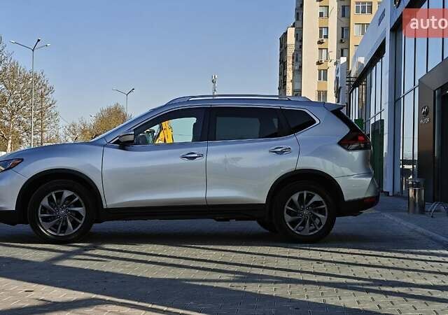 Сірий Ніссан Rogue, об'ємом двигуна 2.49 л та пробігом 152 тис. км за 14550 $, фото 5 на Automoto.ua