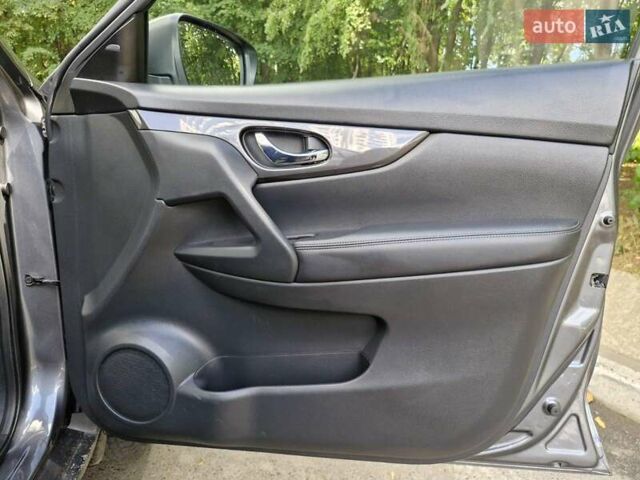 Сірий Ніссан Rogue, об'ємом двигуна 2.49 л та пробігом 68 тис. км за 16600 $, фото 23 на Automoto.ua