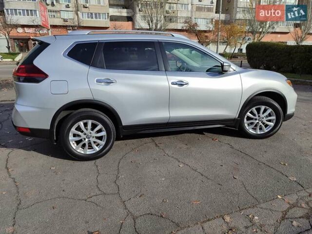 Сірий Ніссан Rogue, об'ємом двигуна 2.49 л та пробігом 15 тис. км за 18300 $, фото 6 на Automoto.ua