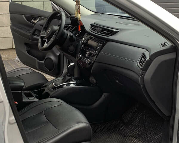 Сірий Ніссан Rogue, об'ємом двигуна 2.49 л та пробігом 105 тис. км за 18200 $, фото 8 на Automoto.ua